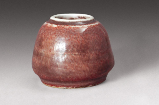 红釉瓷器种类