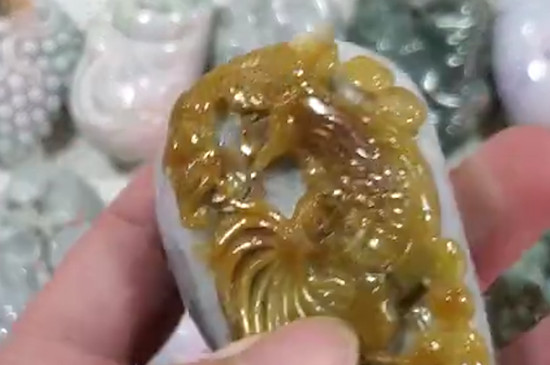 翡翠真假怎么看