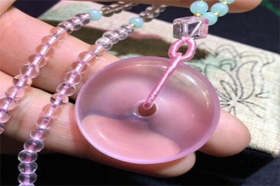 粉晶带左手还是右手