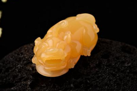 黄龙玉是什么玉值钱吗