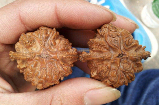 怎么盘核桃能发红发亮