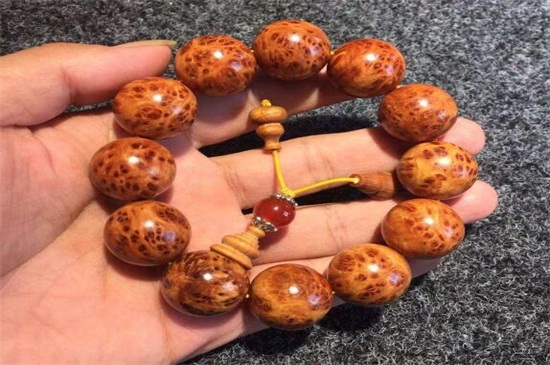 崖柏可以上油吗