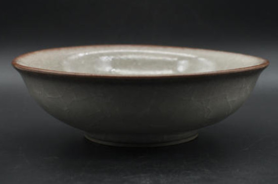 真品宋官窑瓷器气泡特征