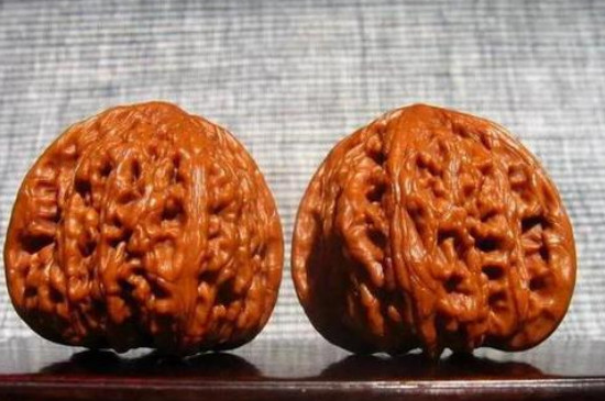 核桃三不玩是哪三不完