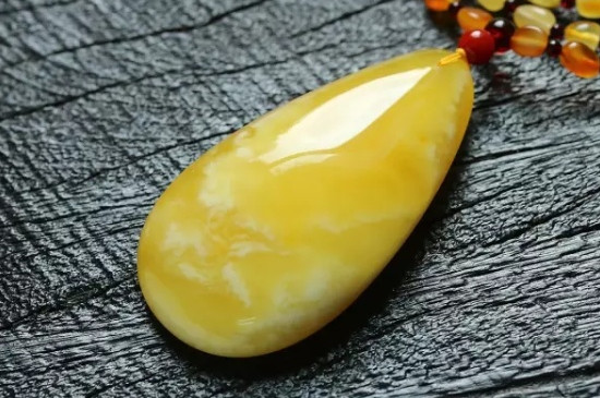 缅黄和蜜蜡的区别