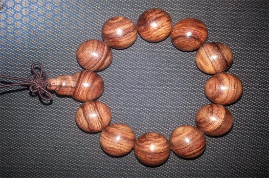 缅甸花梨和大果紫檀的区别