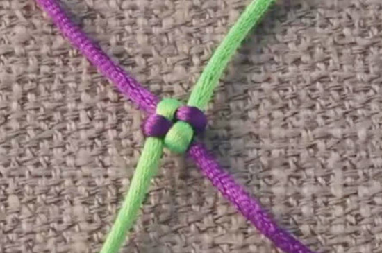 一根绳子手链怎么打结