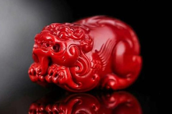 佩戴紫砂好还是朱砂好，辟邪带红朱砂还是紫砂