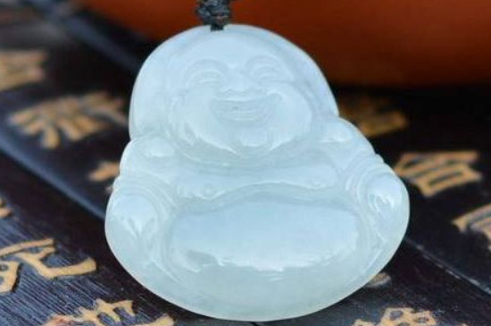 翡翠和玉哪个更好