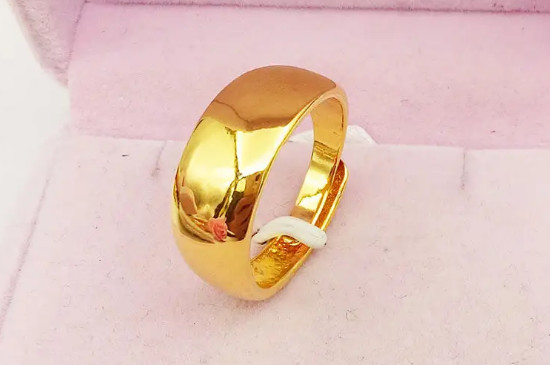 金戒指会掉色吗