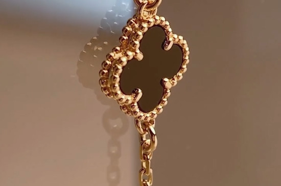 au750是什么金值钱吗