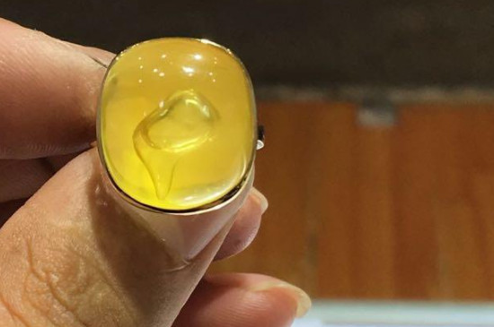 蜜蜡为什么不能碰水