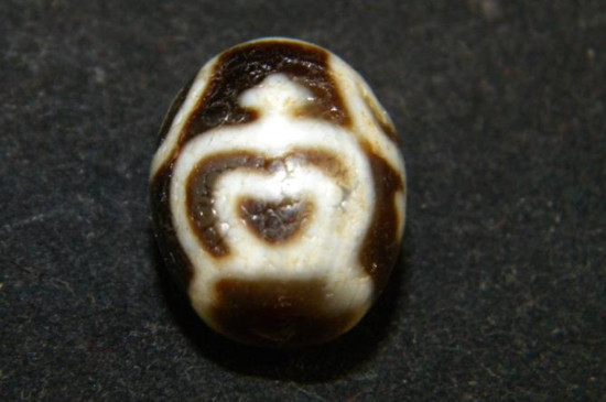 天珠戴哪个手