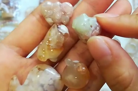 樱花玛瑙会越戴越透吗