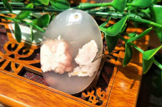 樱花玉是什么玉石
