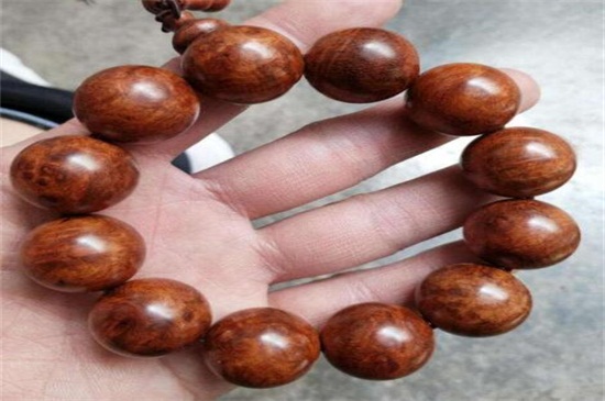 缅甸花梨怎么盘玩