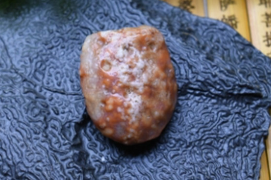 阿拉善玛瑙真假辨别