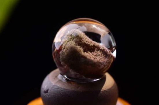 幽灵水晶的功效与作用佩戴禁忌