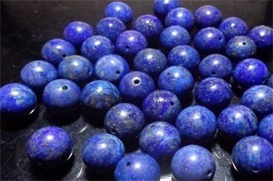 青金石为什么会发白，青金石的正确保养方法