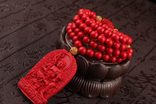 朱砂什么颜色是真的，鲜红色朱砂为真