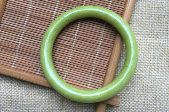 菜花玉是不是玉
