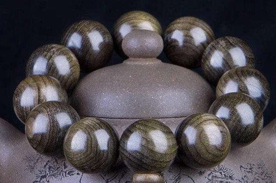 金丝楠木手串有什么作用和功效