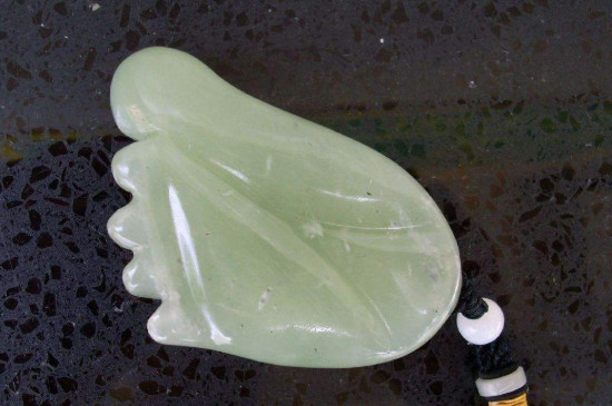 岫岩玉的八大功效