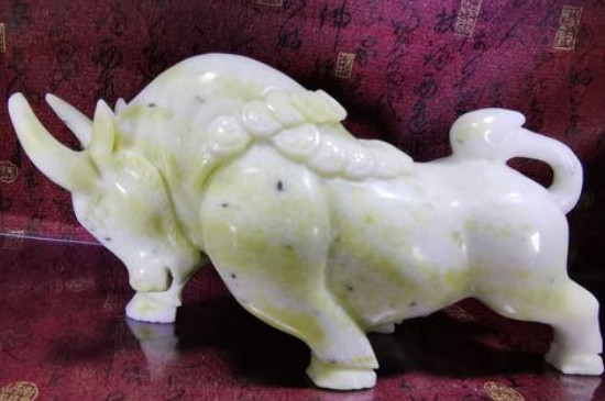 蓝田玉死玉和活玉区别
