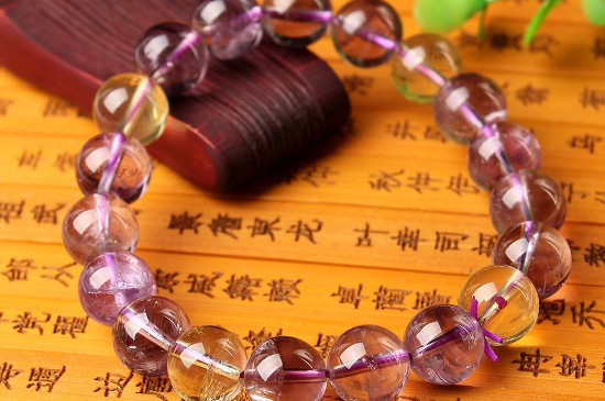 紫黄晶戴左手还是右手
