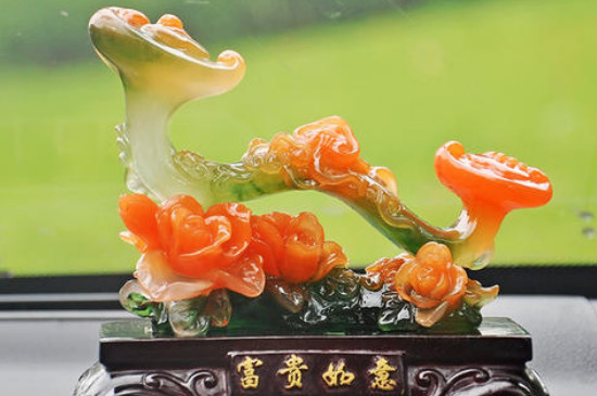 玉如意摆放大头朝哪边