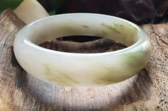 冰翠是什么玉石