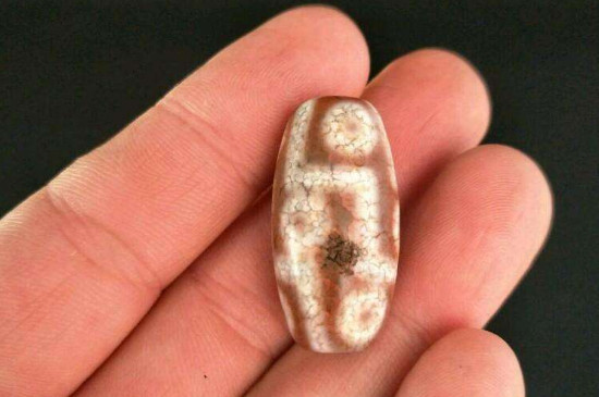 天珠可以戴在脚上吗?