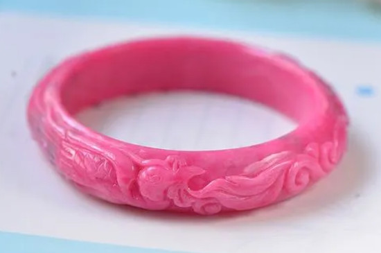 桃花石是什么石头