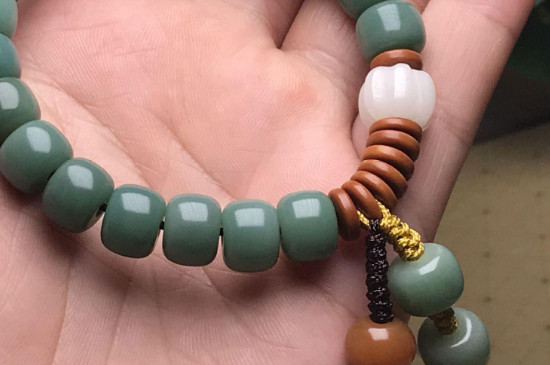 绿菩提根是天然的吗