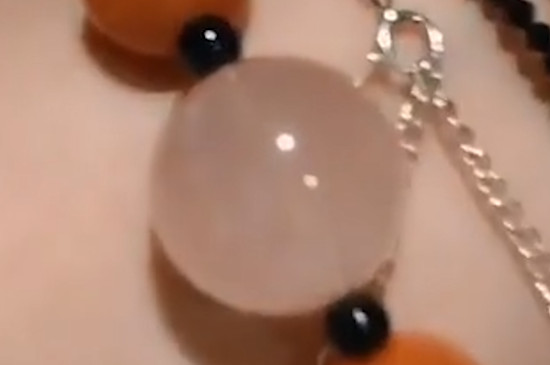 南红玛瑙的功效与作用佩戴禁忌