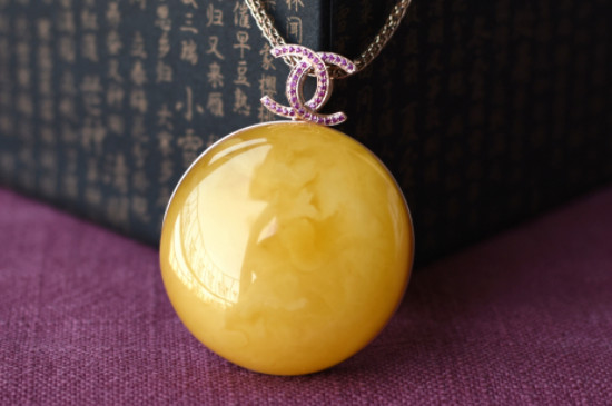蜜蜡可以带着睡觉吗?