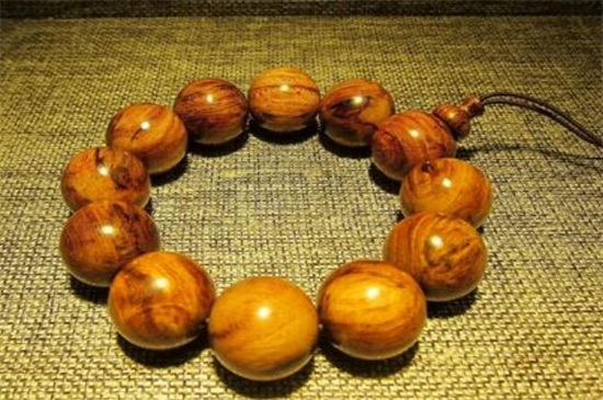 黄花梨手串功效与作用