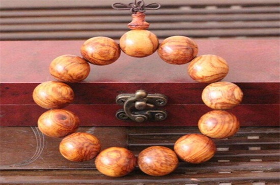 缅甸花梨怎么盘玩